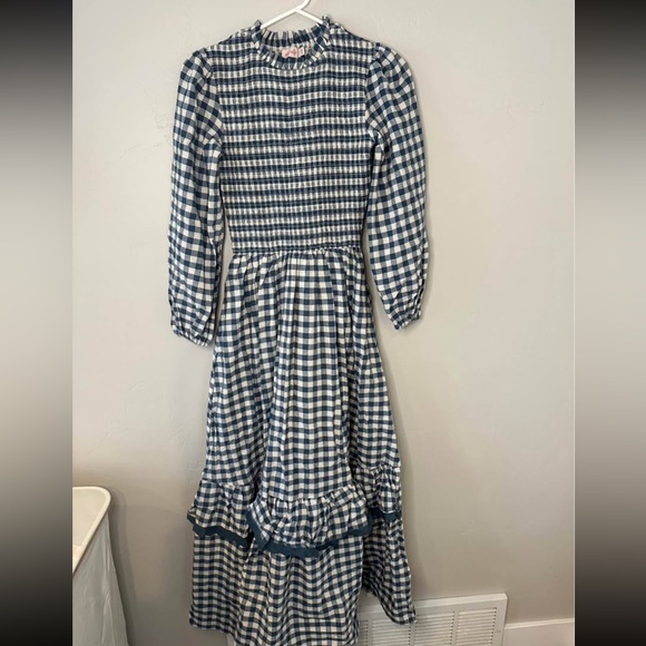 Ivy City Co Blue and White Gingham Women’s Smocked Dress - Picture 3 of 4